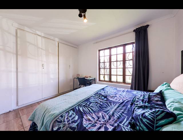 2 BEDROOM SECTIONAL TITLE FOR SALE IN HALFWAY GARDENS